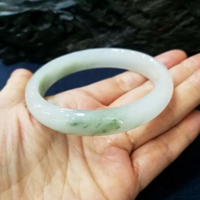 0成交3736个相似巴山玉手镯 b货手镯 石英岩玉 飘花玉手镯 豆青