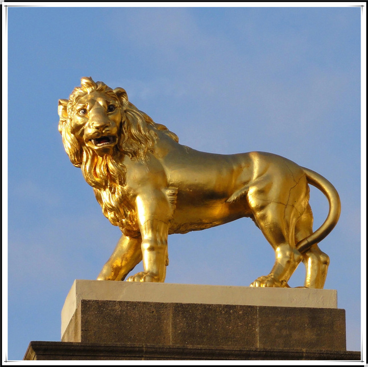 门口景观大型石雕狮子雕像 铸造广场西洋狮子雕塑 趴着的狮子雕像