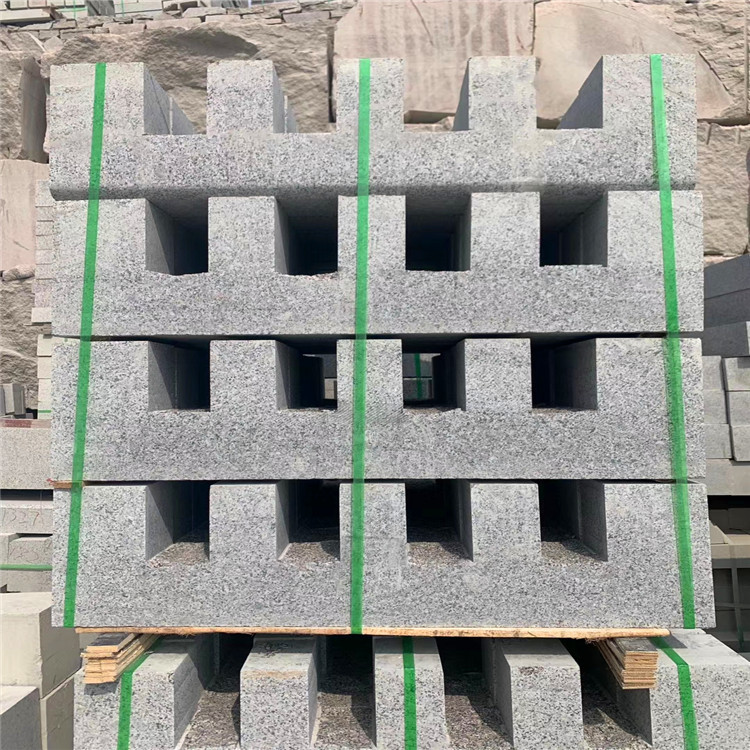 花岗岩马路牙子侧石下水道流水石下水口路沿石安装