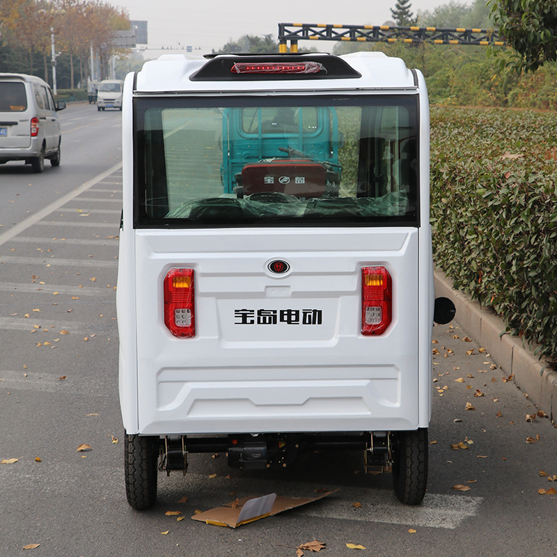 全封闭宝岛电动三轮车家用接送孩子电瓶车成人两门三座篷车可上牌