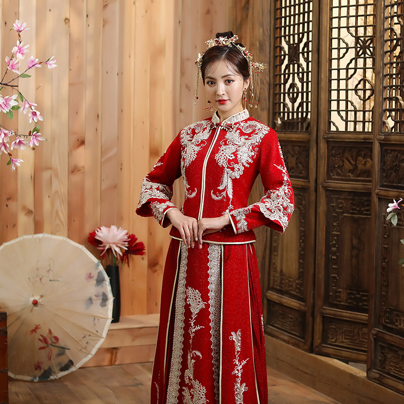 新娘冬季红装礼服