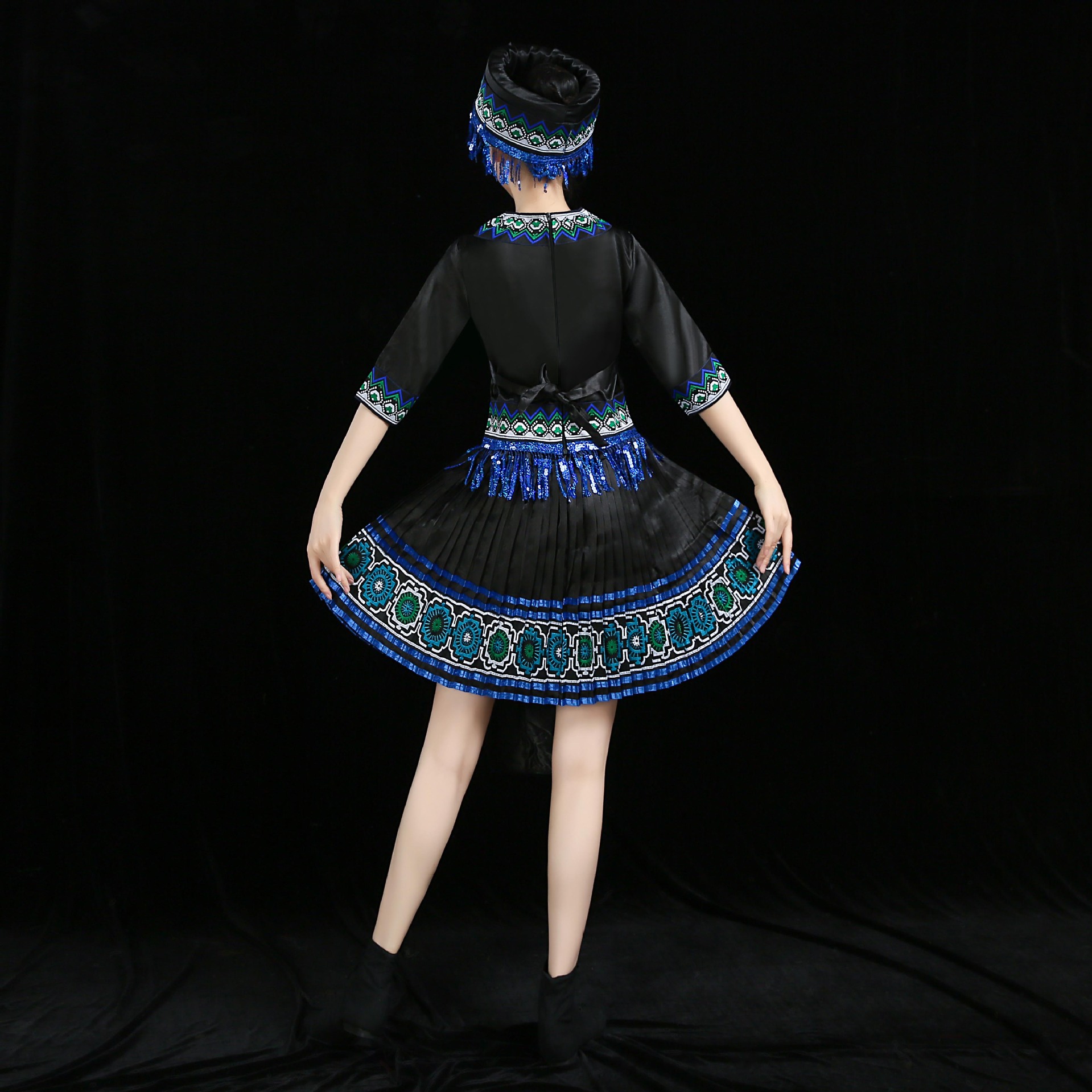 贵州苗族演出服少数民族舞蹈服装云南土家族壮族彝黎族瑶族百褶裙