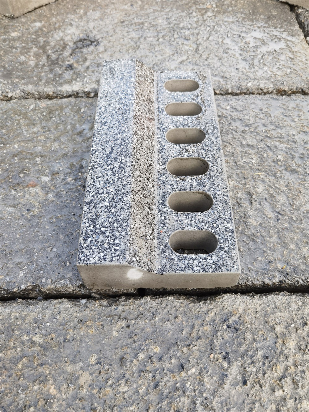 仿芝麻灰pc排水沟导流槽雨水篦子300*150*40/60预制混凝土pc砖