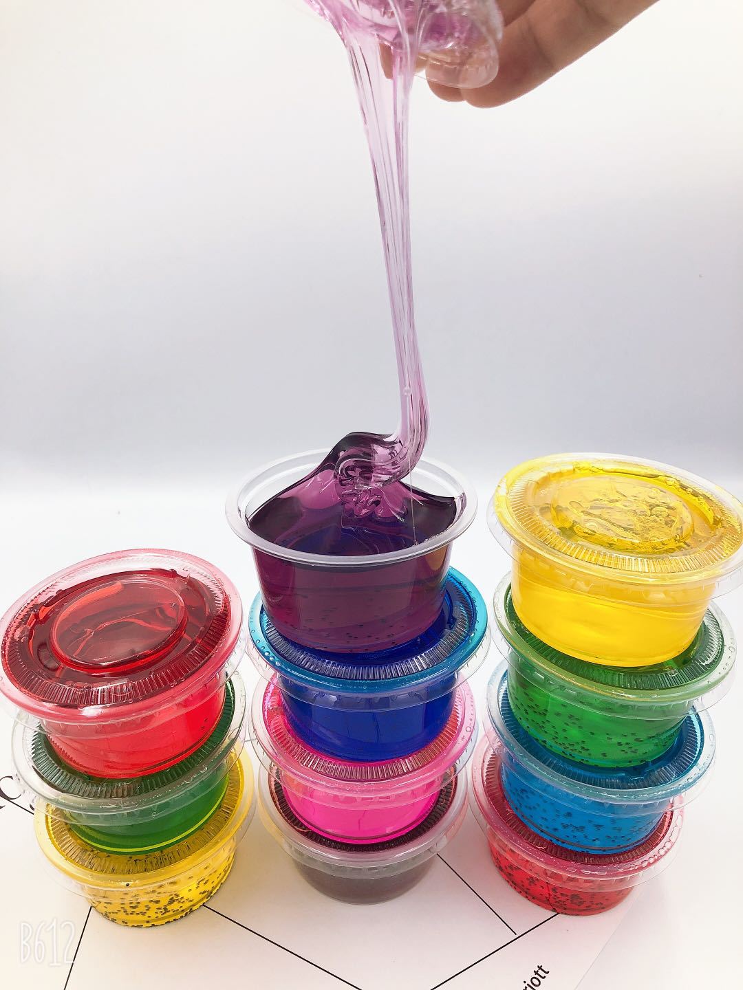 商品描述适用年龄少年(7-14岁)颜色葡萄起泡胶,草莓