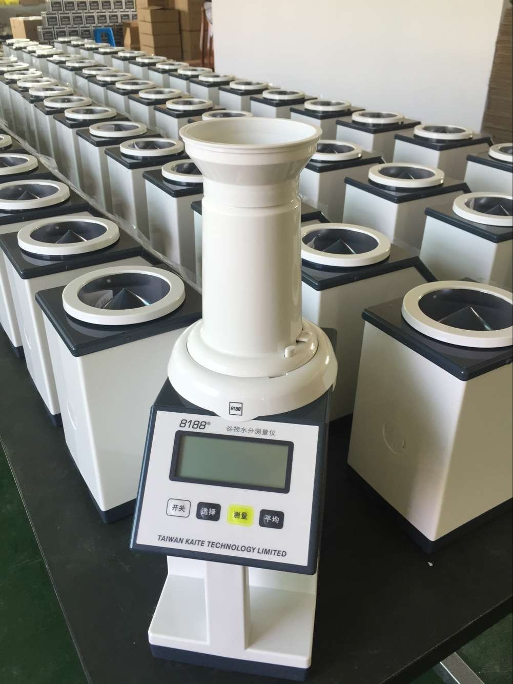 杯式智能粮食水分测定仪玉米水分测定仪8188