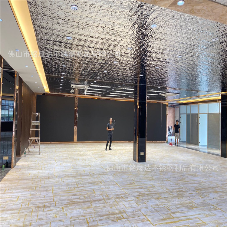 201不锈钢水波纹板吊顶 凹凸镜面流动水波纹板天花背景墙压花板