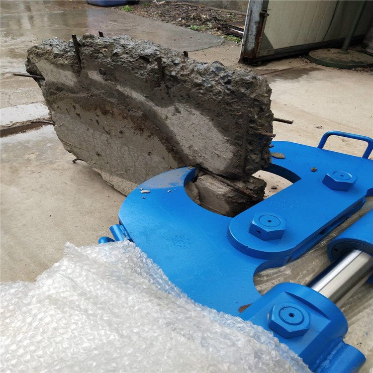 混凝土液压破碎钳 钢筋混凝土柱子拆除破碎机 楼房墙体液压剪