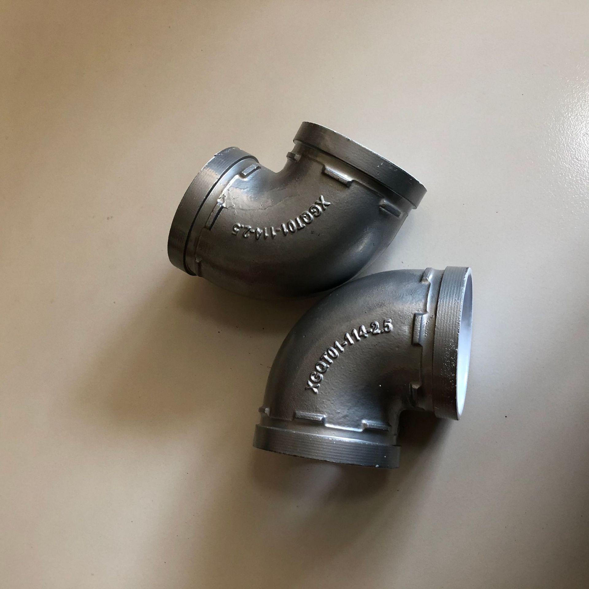 衬塑90度弯头 114生活水管道 多样式厂家直销多色90度弯头