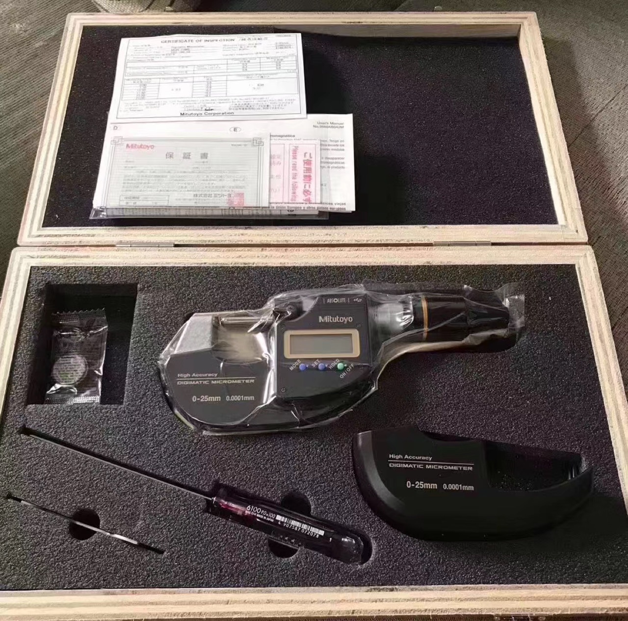 现货供应日本三丰原装进口数显万分尺型号293-100-10,精度0.0001