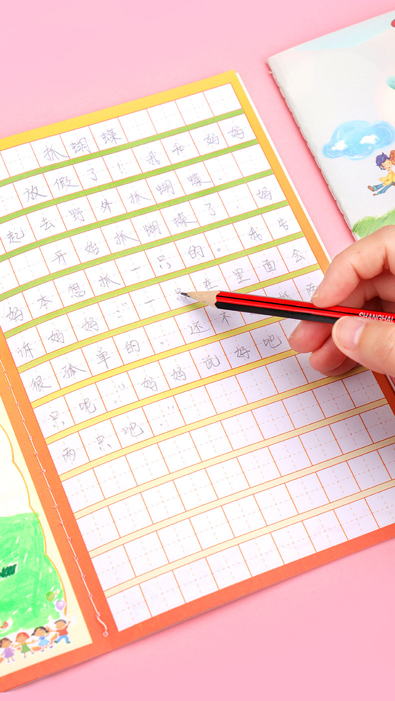 小学生画图写话本语文看图写话本子田字格画画日记本左边画画右边
