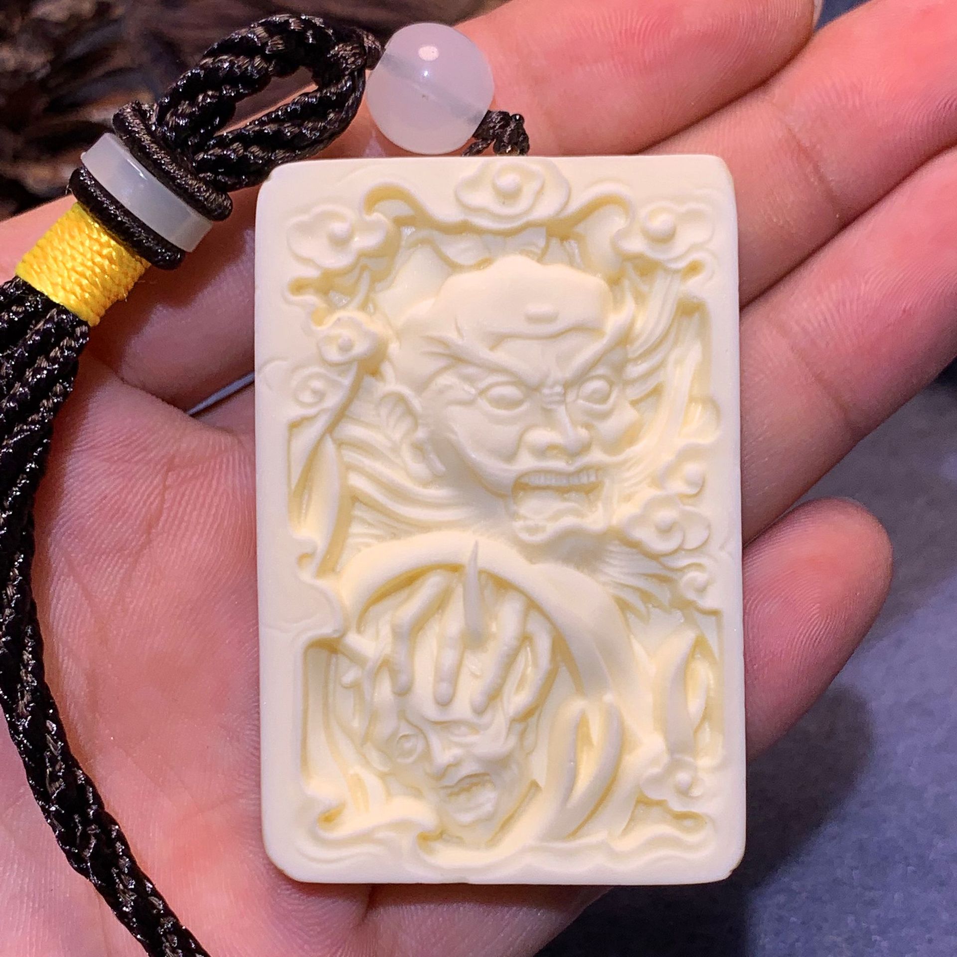 专供地摊货源 象牙果461吊牌 雕刻天师钟馗挂件 创意车挂吊坠饰品