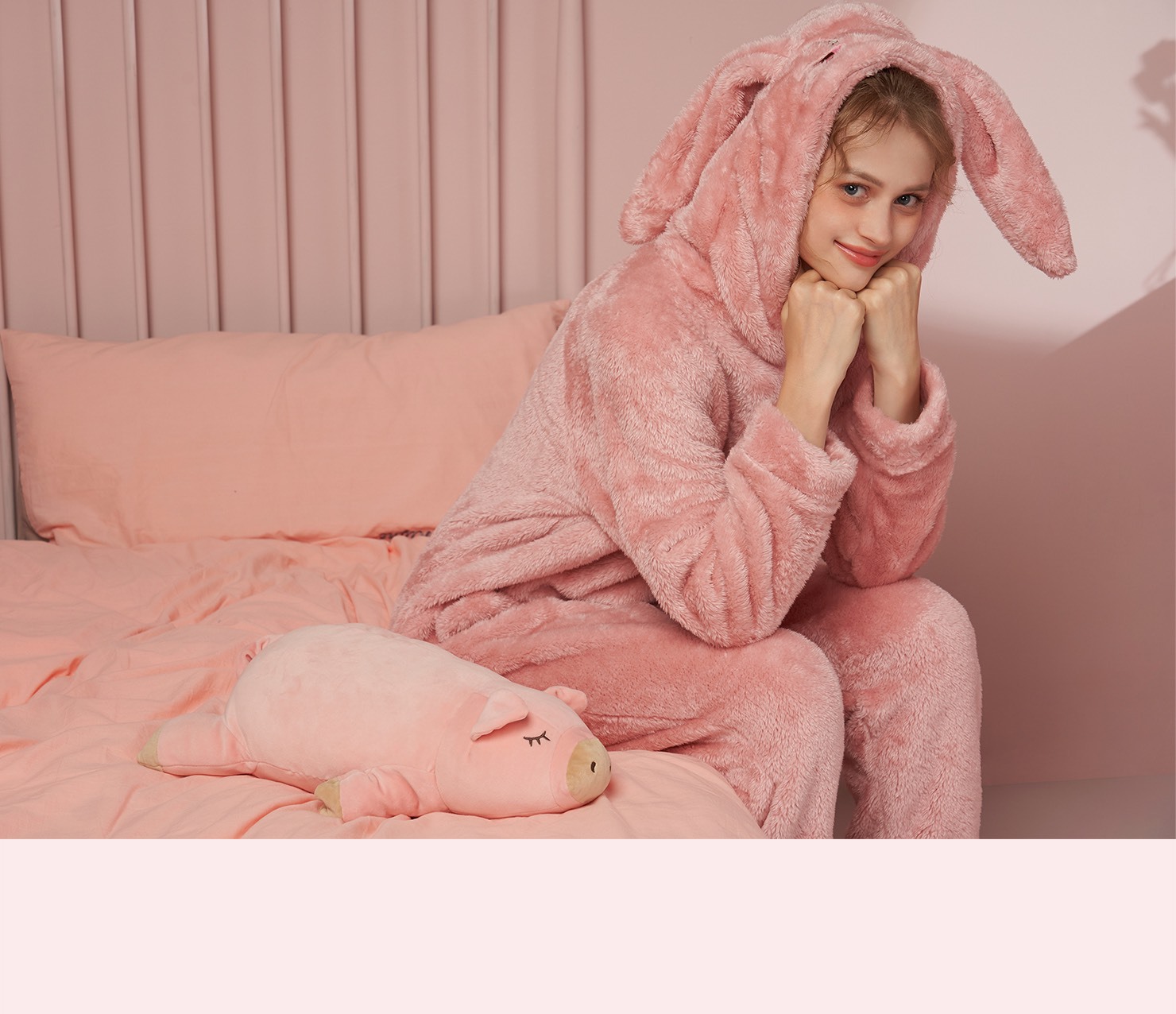 珊瑚绒睡衣女秋冬季粉色兔耳朵连帽可爱女士家居服套装一件代发