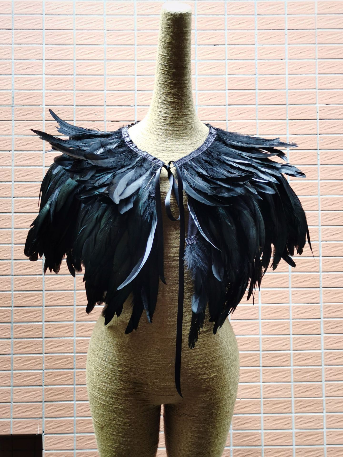 新款2020欧美舞台走秀披肩 黑色仙气羽毛短款小外套秋冬坎肩斗篷