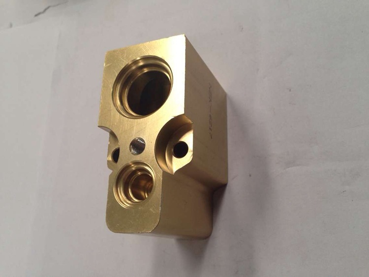 适用于大众捷达王宝来帕萨特高尔夫汽车空调汽车空调配件膨胀阀