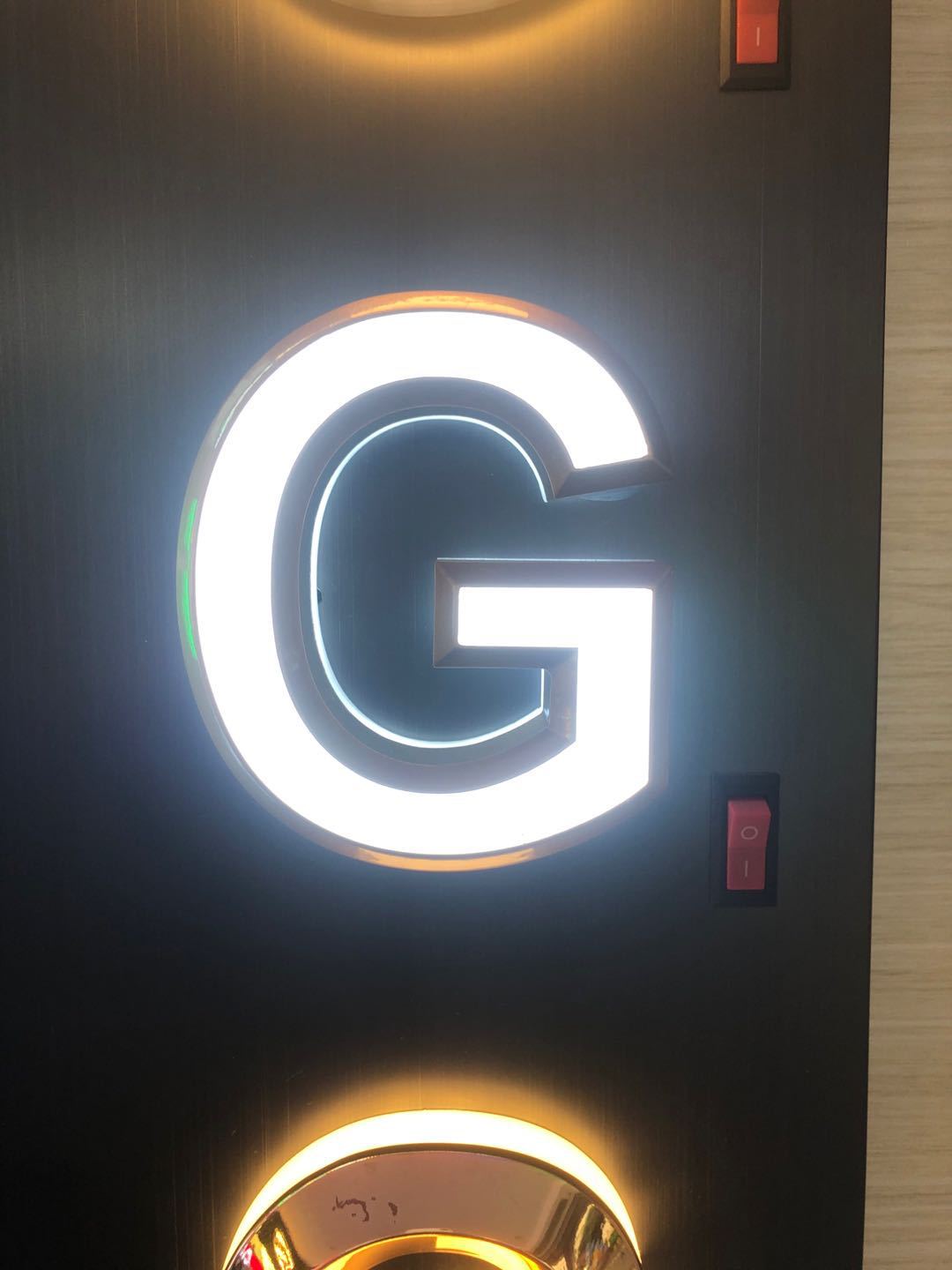 厂家直销拉丝双面发光字平面包边字无边字无边树脂字吸塑字背光字