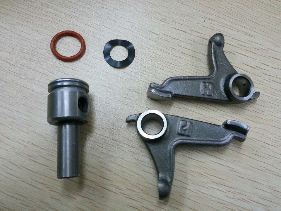 摩托车配件cg125,cg150下摇臂总成 摇臂轴 摇臂总成 cg125 cg150