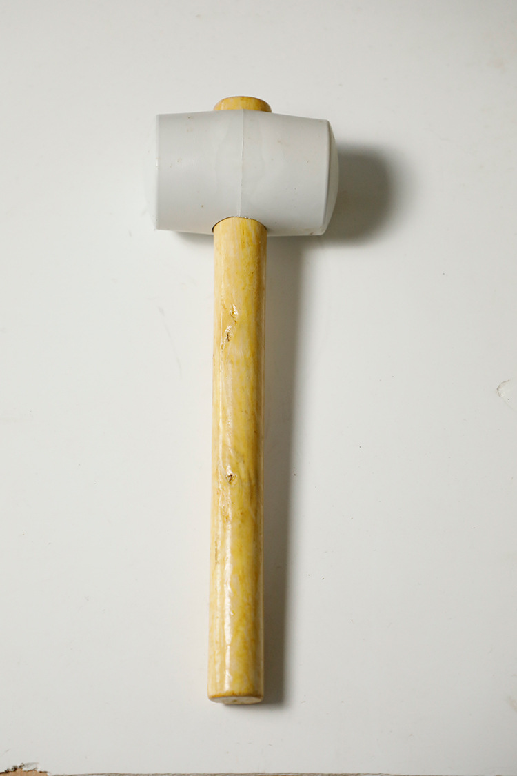 橡胶锤子橡皮锤贴瓷砖装修软胶皮榔头工具塑料300g扁木柄倒装木柄