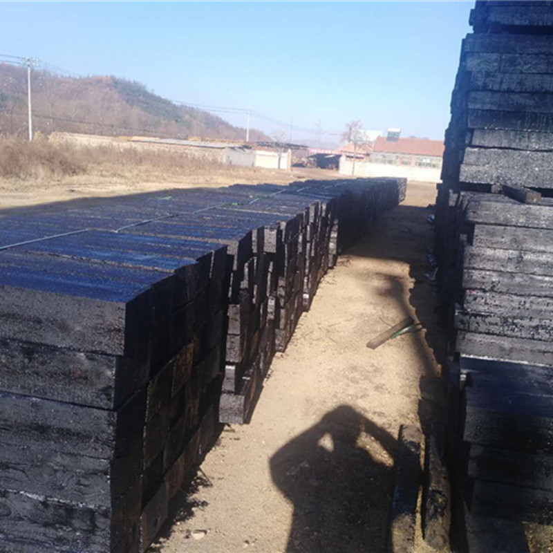 直销铁路油浸枕木 批发定制防腐垫木 落叶松道岔设备垫木枕木