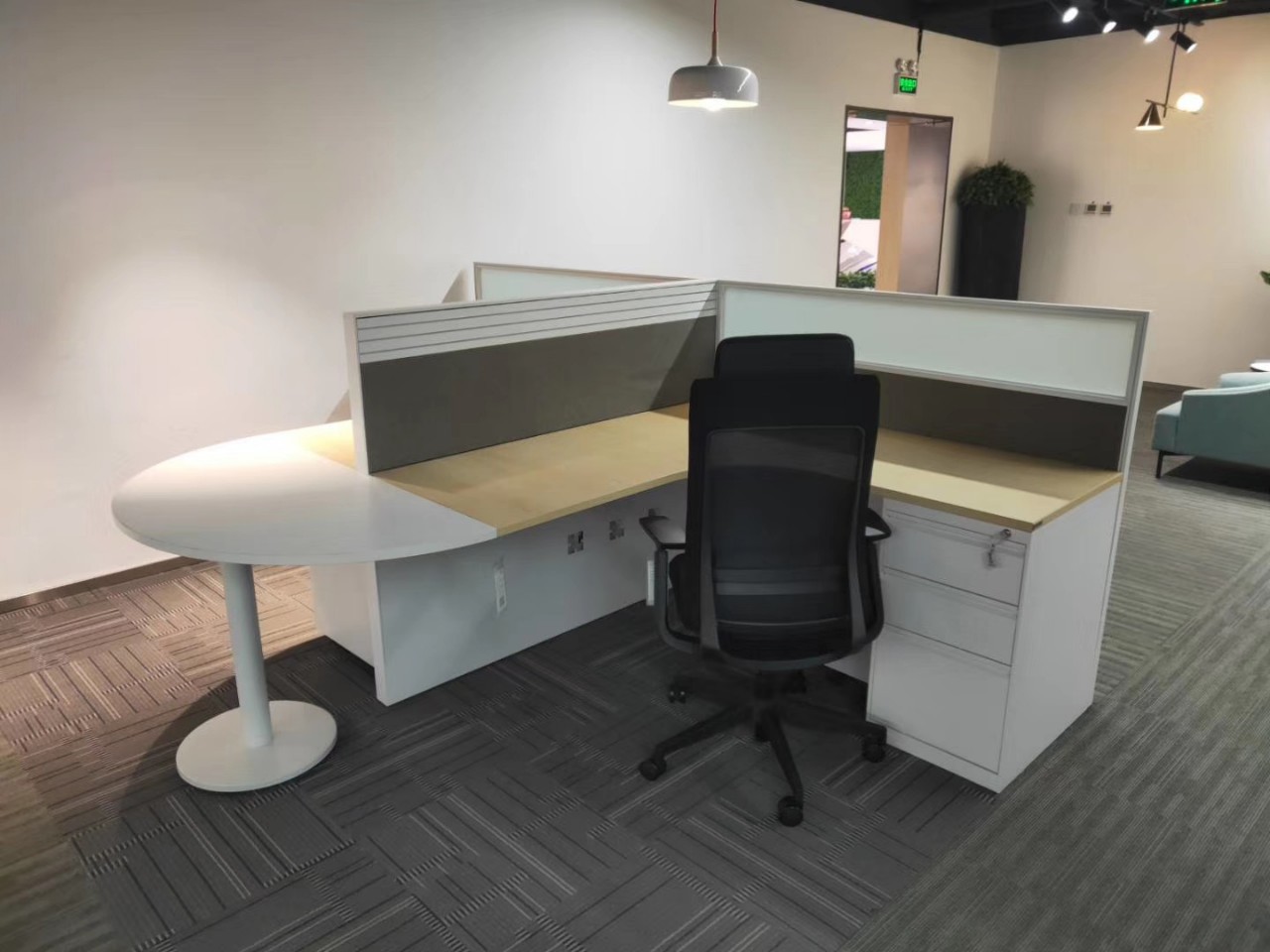 屏风卡位办公桌 多人工位办公电脑桌-阿里巴巴