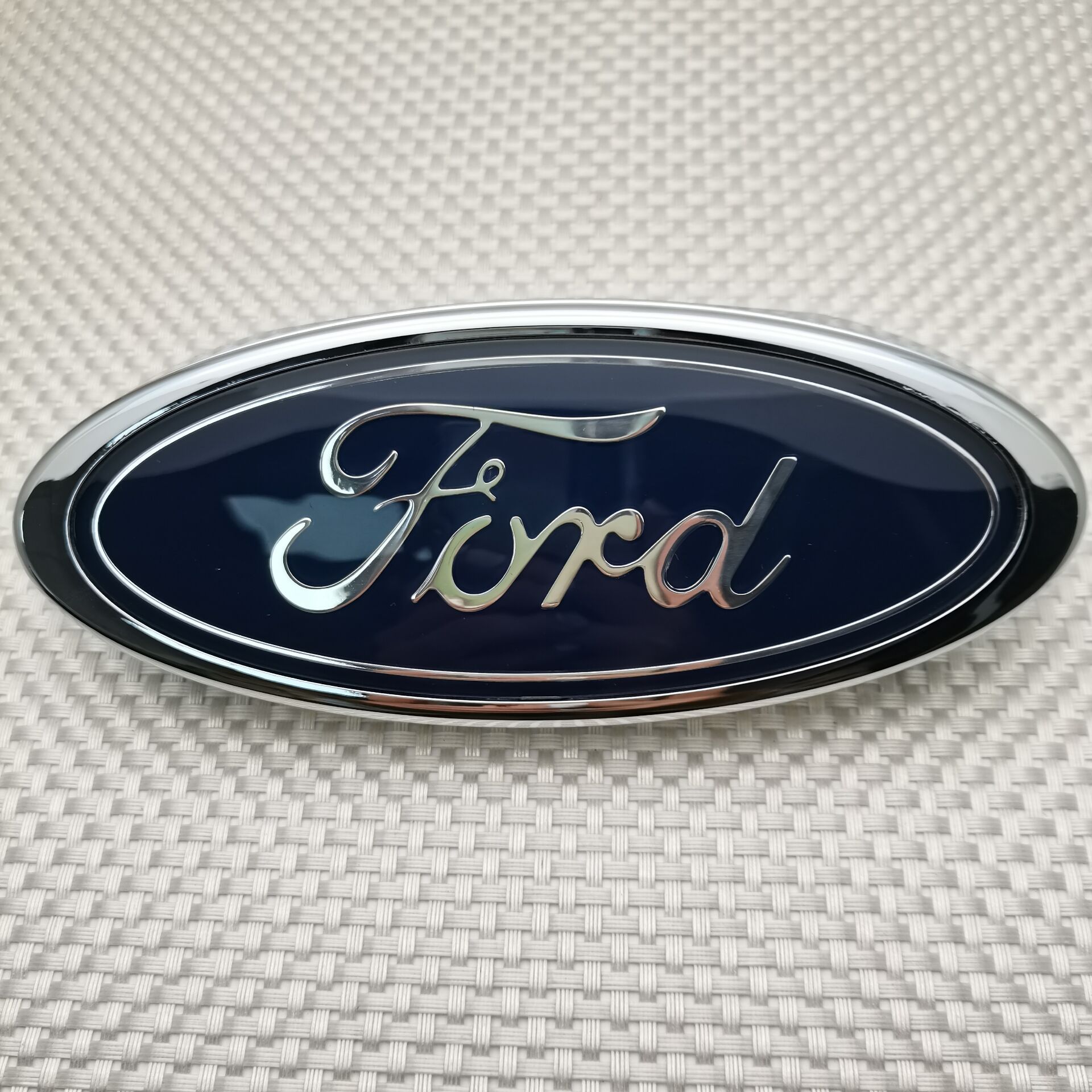 专业厂家生产 亚克力标牌 汽车车身logo标牌 ford福特汽车标牌