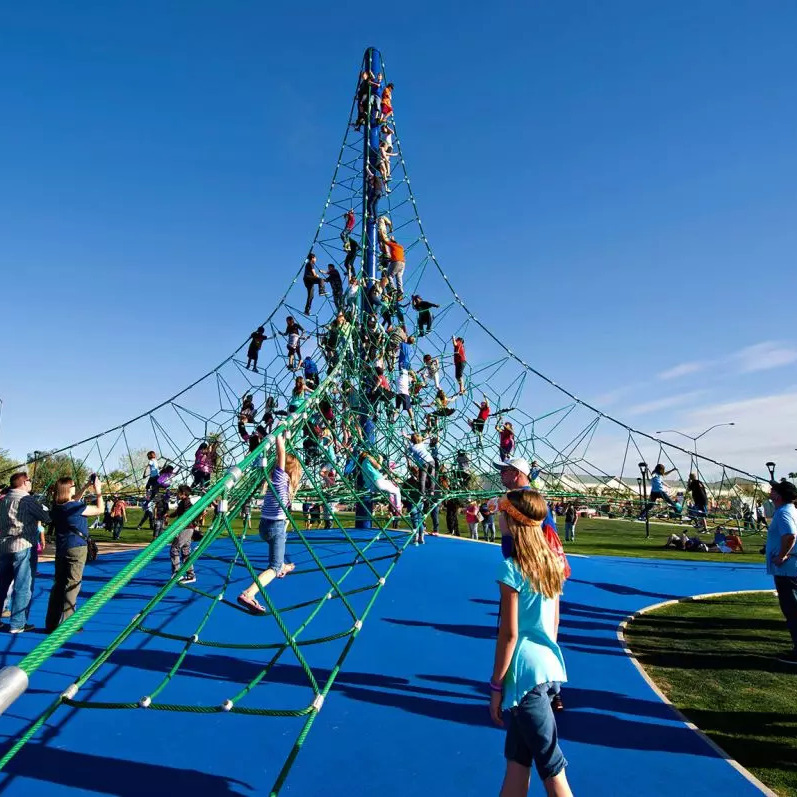 儿童户外攀爬网定制 景区大型拓展多功能爬网钻洞攀爬塔游乐设施