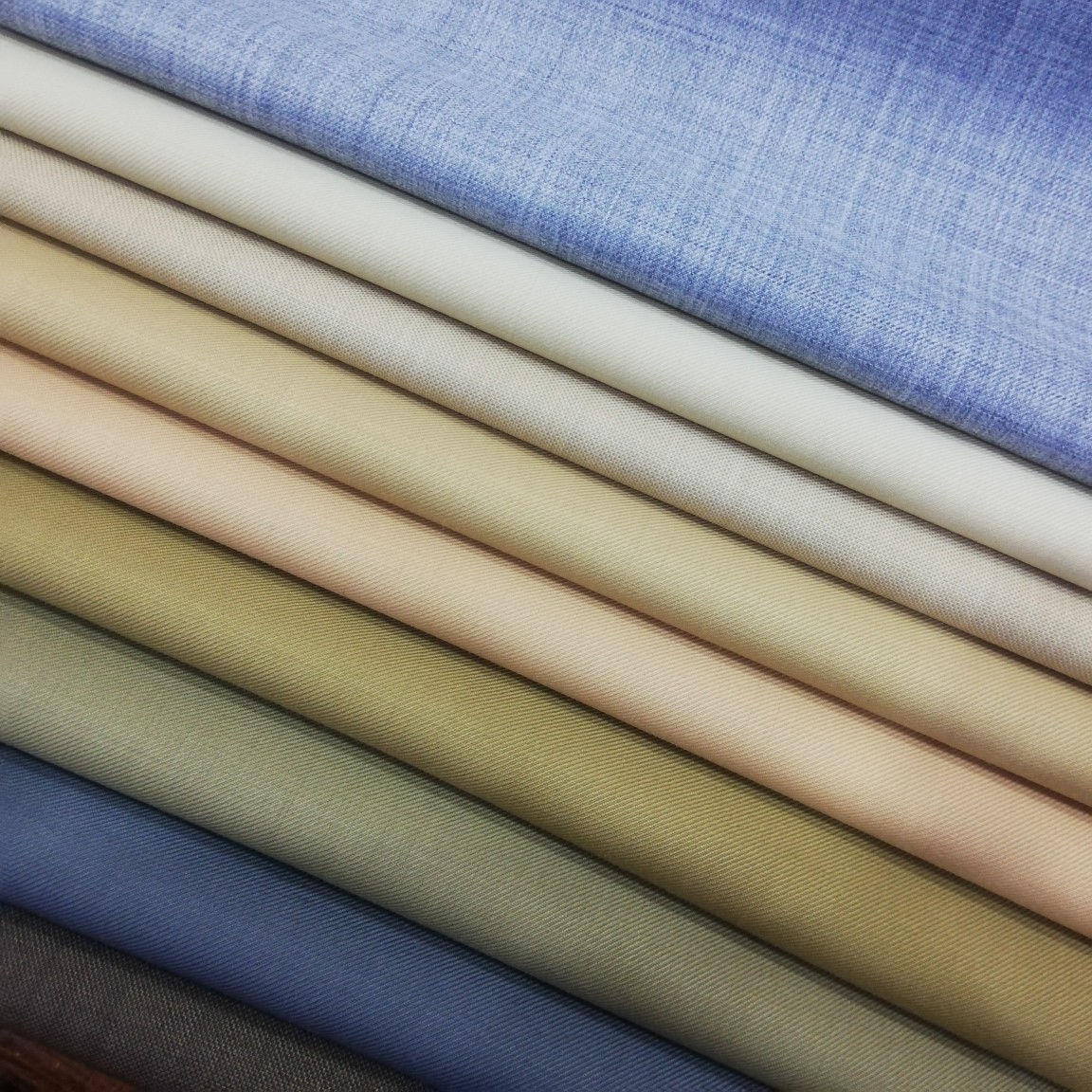 30羊毛米驼色卡其色驼色浅灰湖蓝色精纺素色西装毛料面料