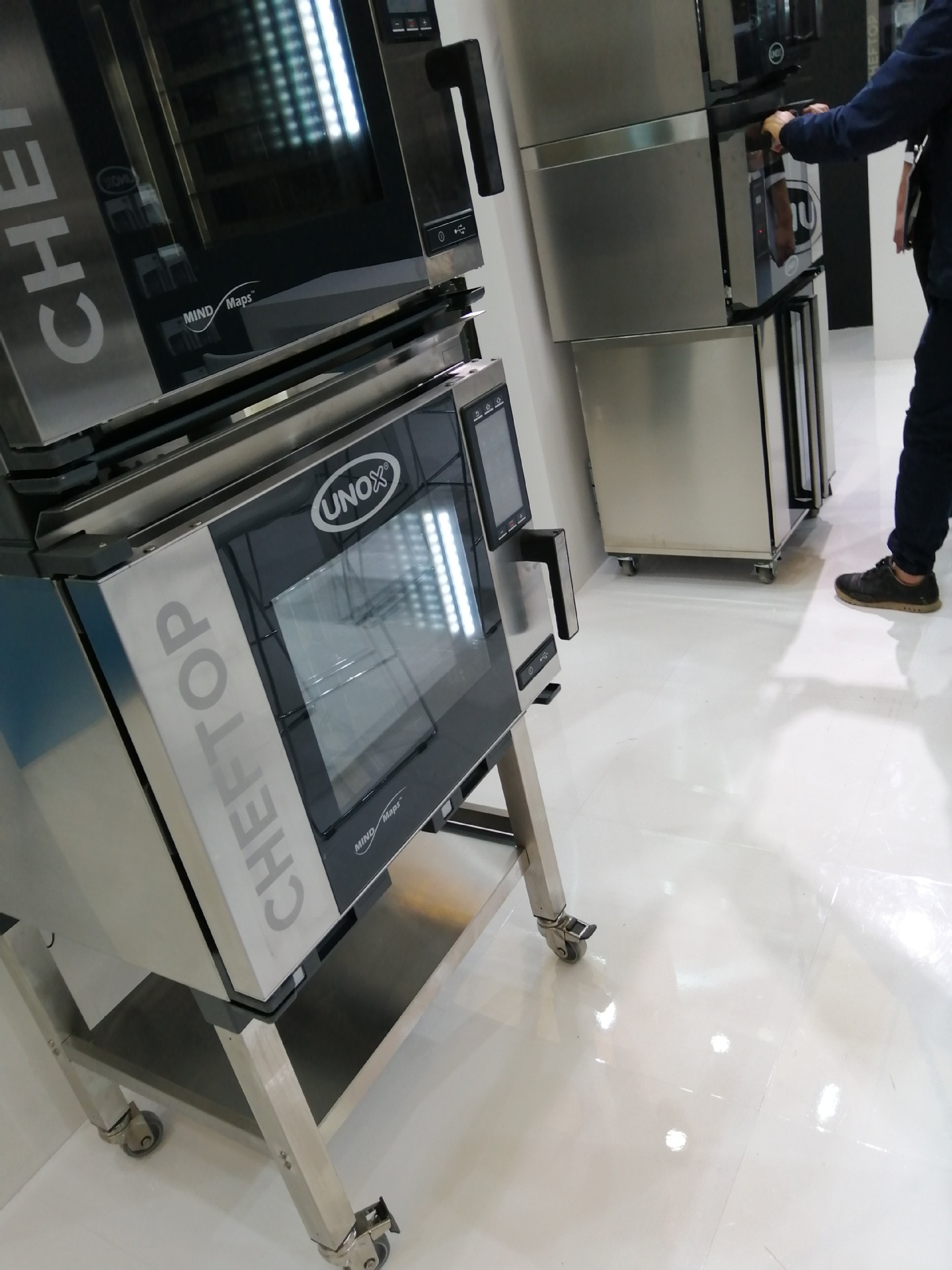 xevc-1011-e1r供应意大利十盘万能蒸烤箱商用厨房设备unox烤箱