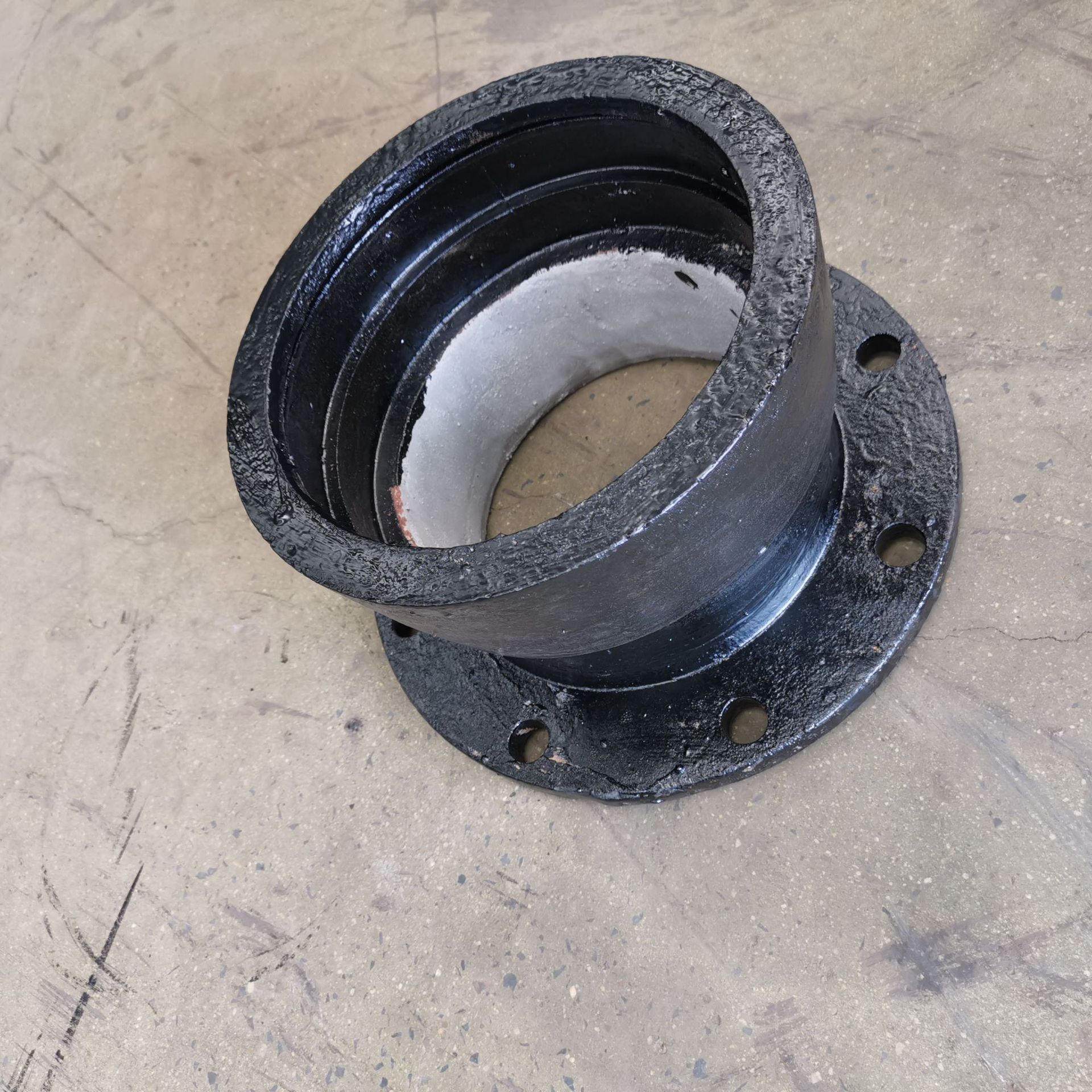 销售球墨铸铁管件盘承短管套管直管t型法兰乙管承插接头