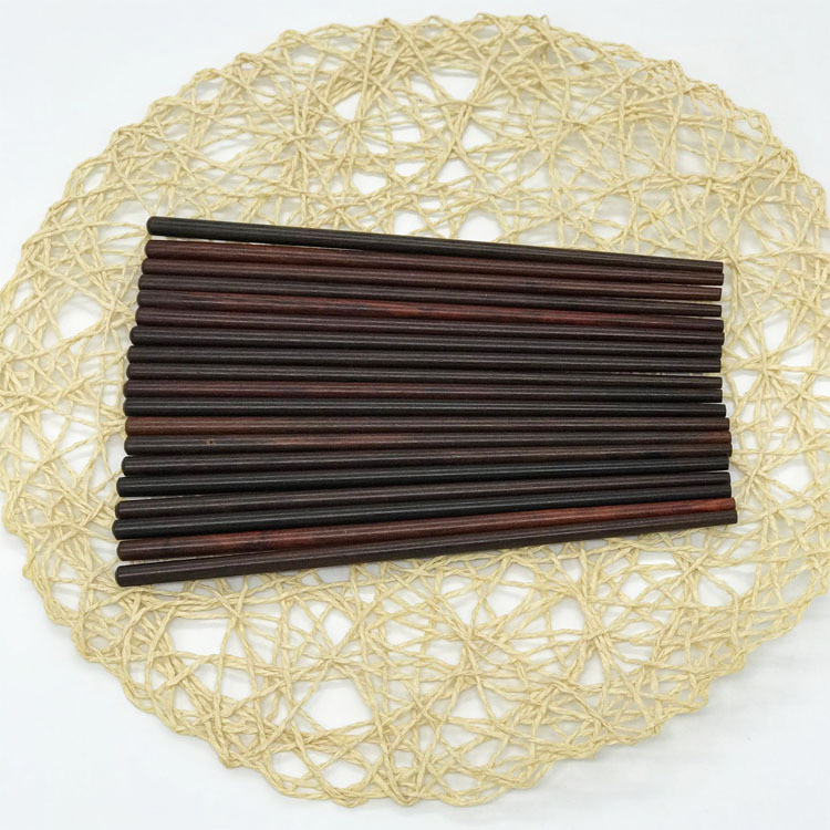 酸枝筷子手工打磨原木筷子圆形加工定制红木筷子特色工艺