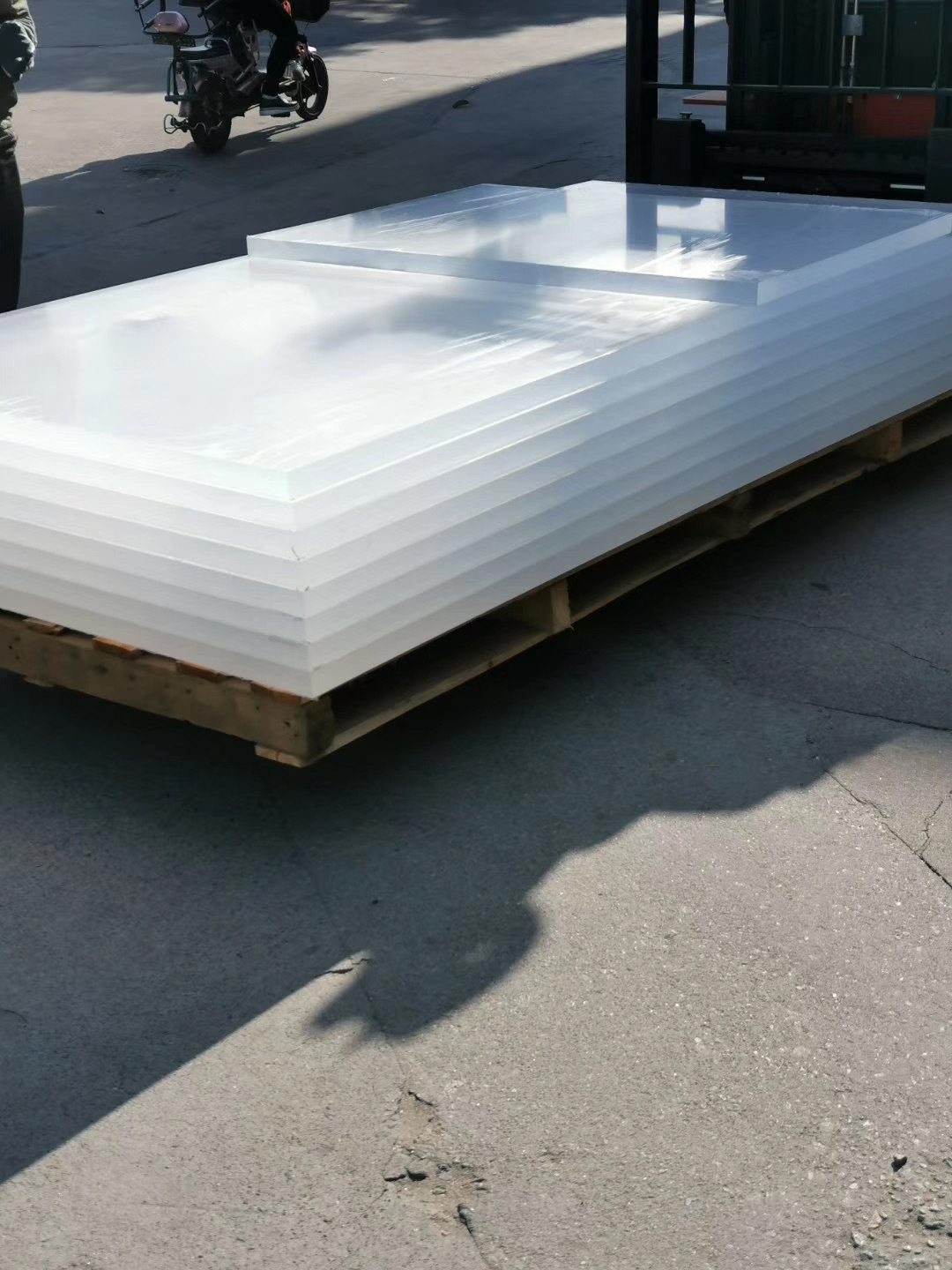 厂家直销高透明亚克力板pmma亚克力板高透有机玻璃板磨砂亚克力板