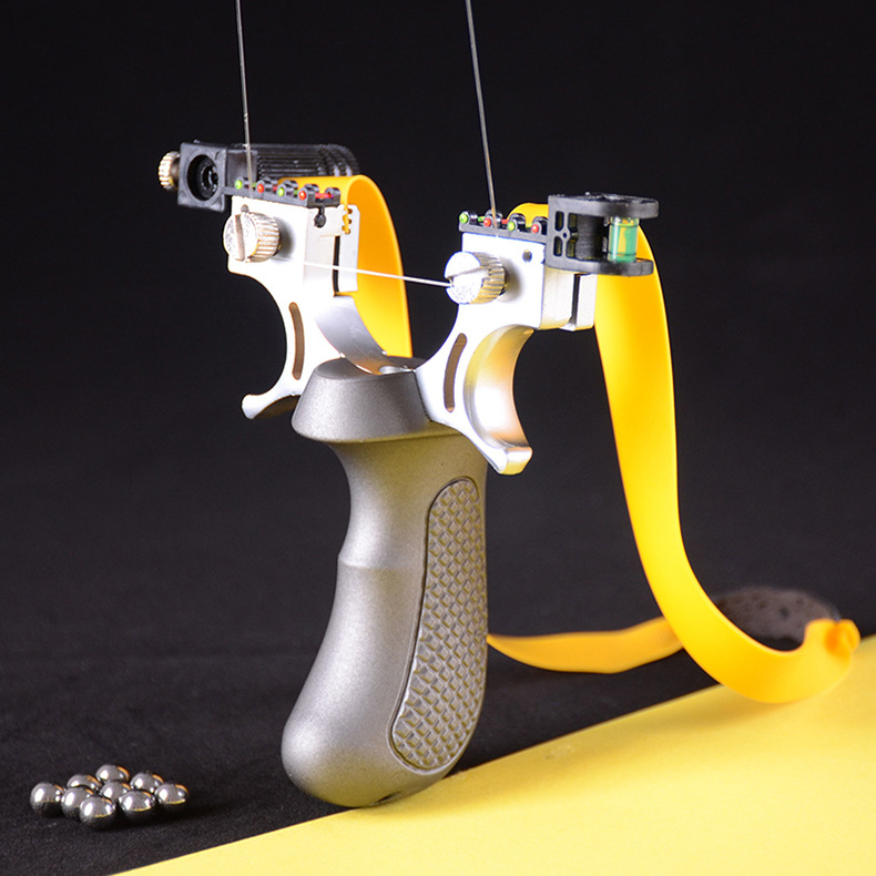 红外线激光瞄98k扁皮弹弓快压金属锌合金弓头树脂手柄地摊货批发