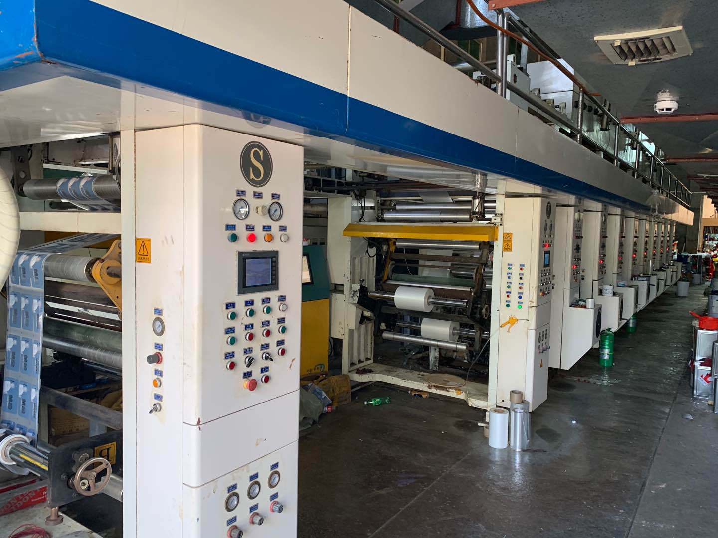 二手印刷机江阴华丰800宽九色凹版印刷机七电机生产热转印材料