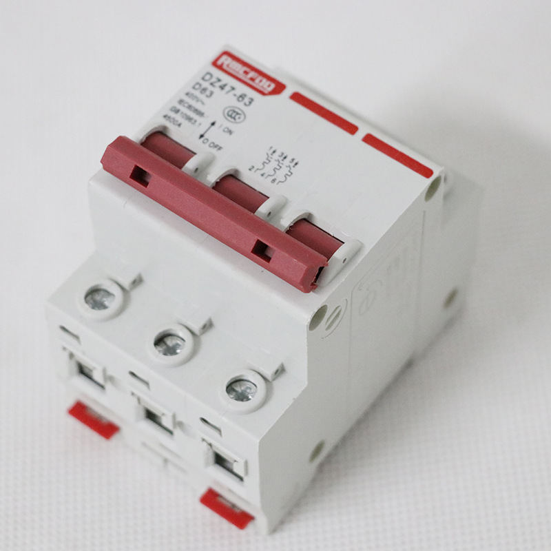 三相dz47-63开关小型断路器空开短路保护器三相四线d型空开断路器