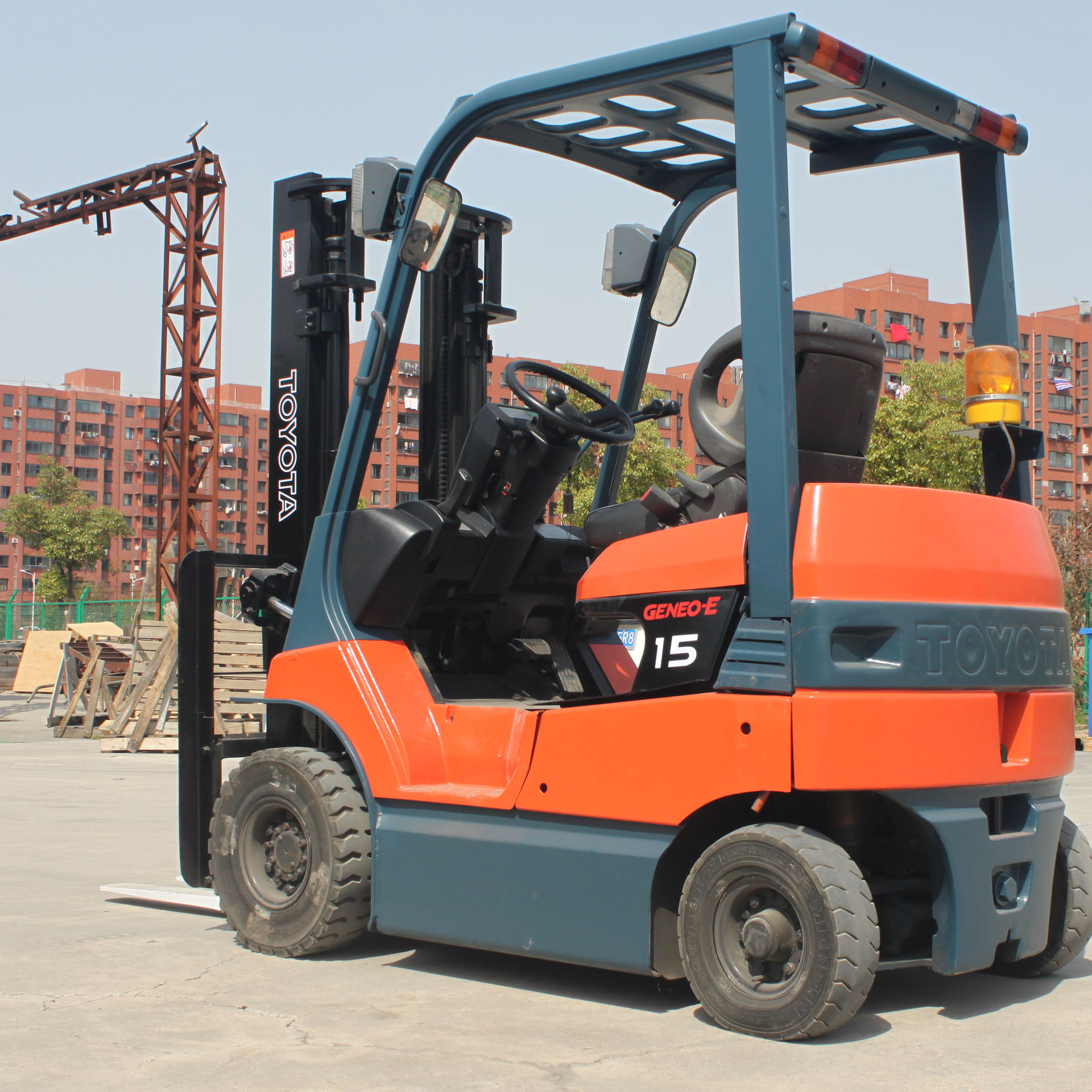 丰田1.5吨二手电动叉车,原版油漆二手叉车个人转让