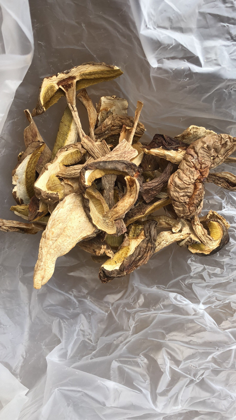 美味牛肝菌干货云南特产野生菌白牛干菌食用菌香菇类干