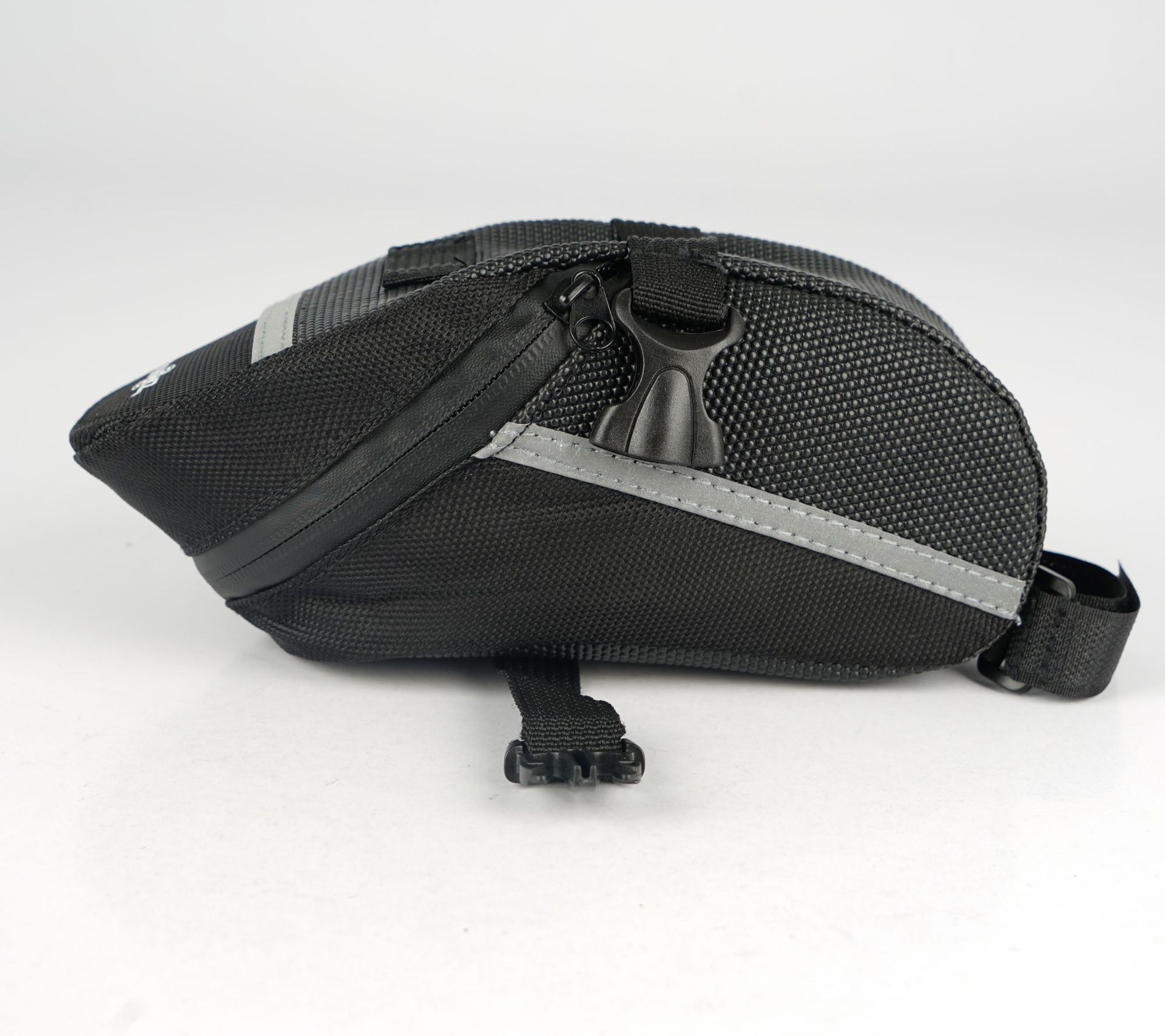 深圳龙岗手袋厂新款亚马逊爆款自行车鞍包/座椅包/自行车包黑色