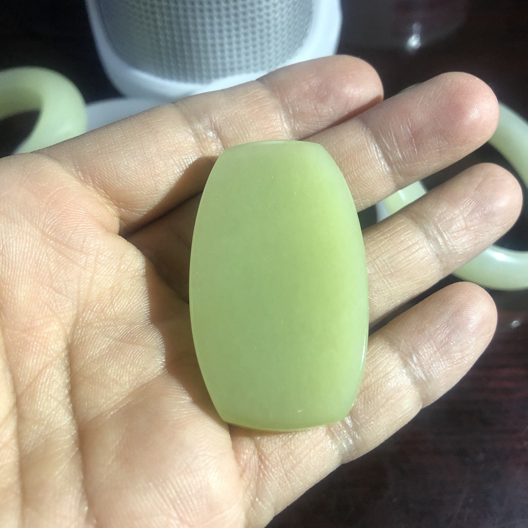 新疆若羌黄口料和田玉佛公笑佛吊坠挂件和田玉黄玉牌子带证书