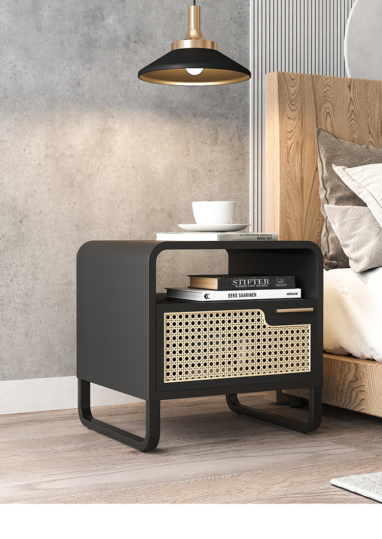 意式极简酒店床边储物柜设计师创意藤编收纳柜卧室轻奢实木床头柜