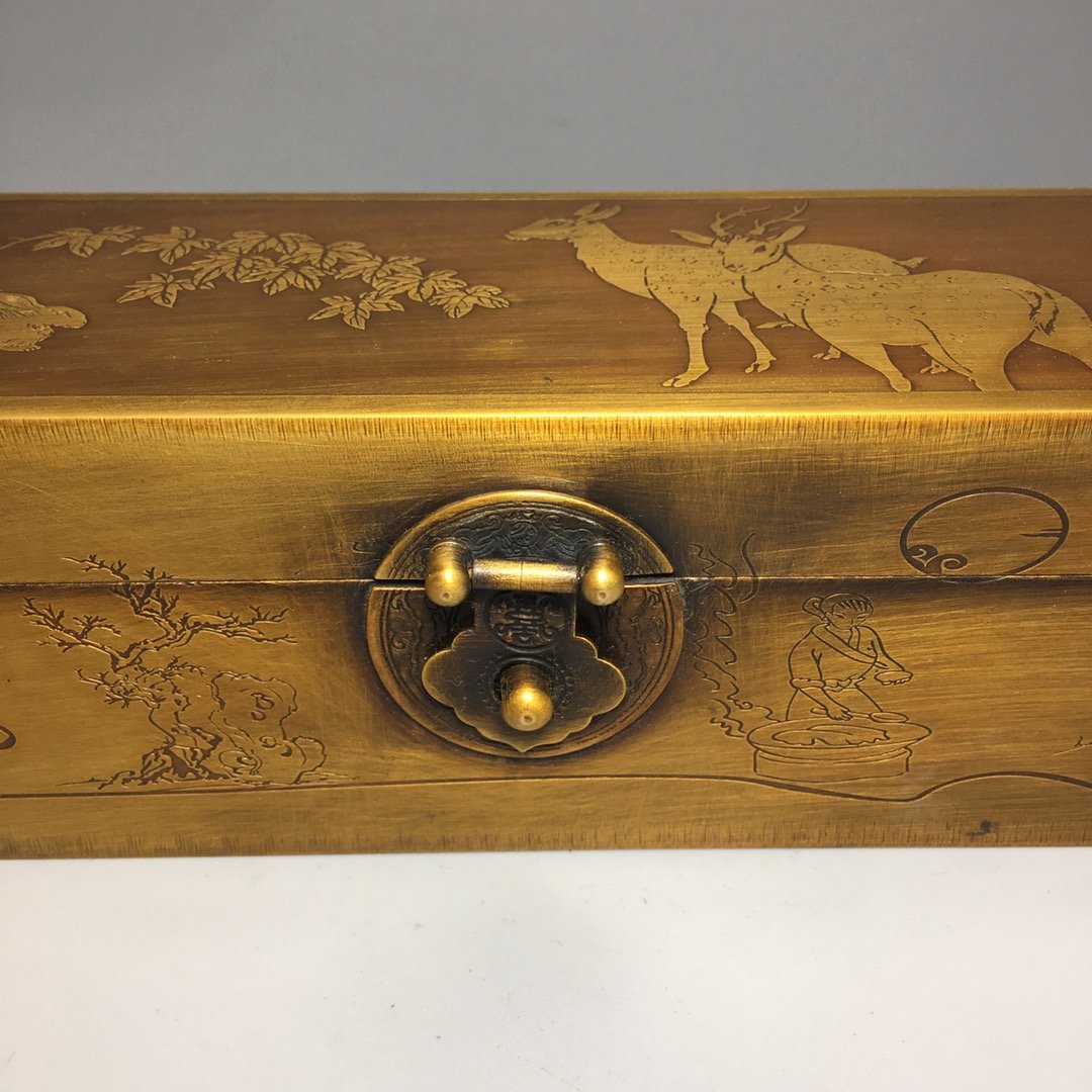 古玩杂项仿古做旧精工雕花老铜饰盒古朴高雅黄铜箱盒混批厂