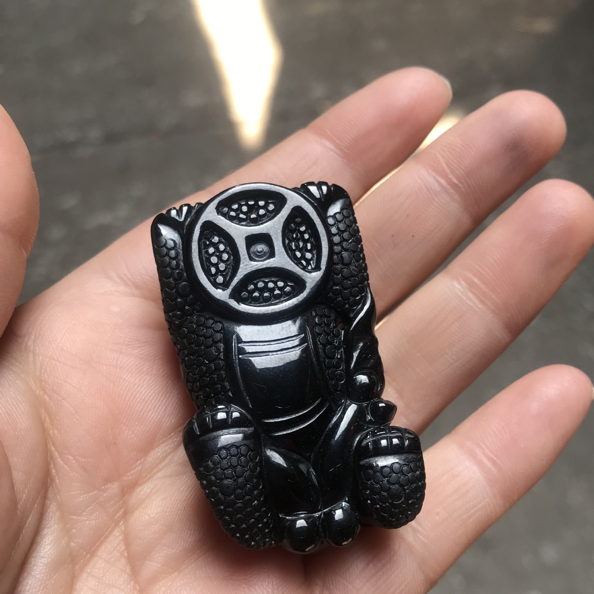 真玉翡翠a货墨翠霸王貔貅吊坠立体神兽如意铜钱貔貅翠玉挂件