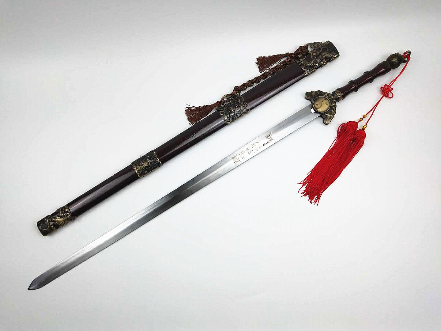 龙泉宝剑 镇宅装饰辟邪剑 深红色油漆碳钢小玄武剑 未开刃