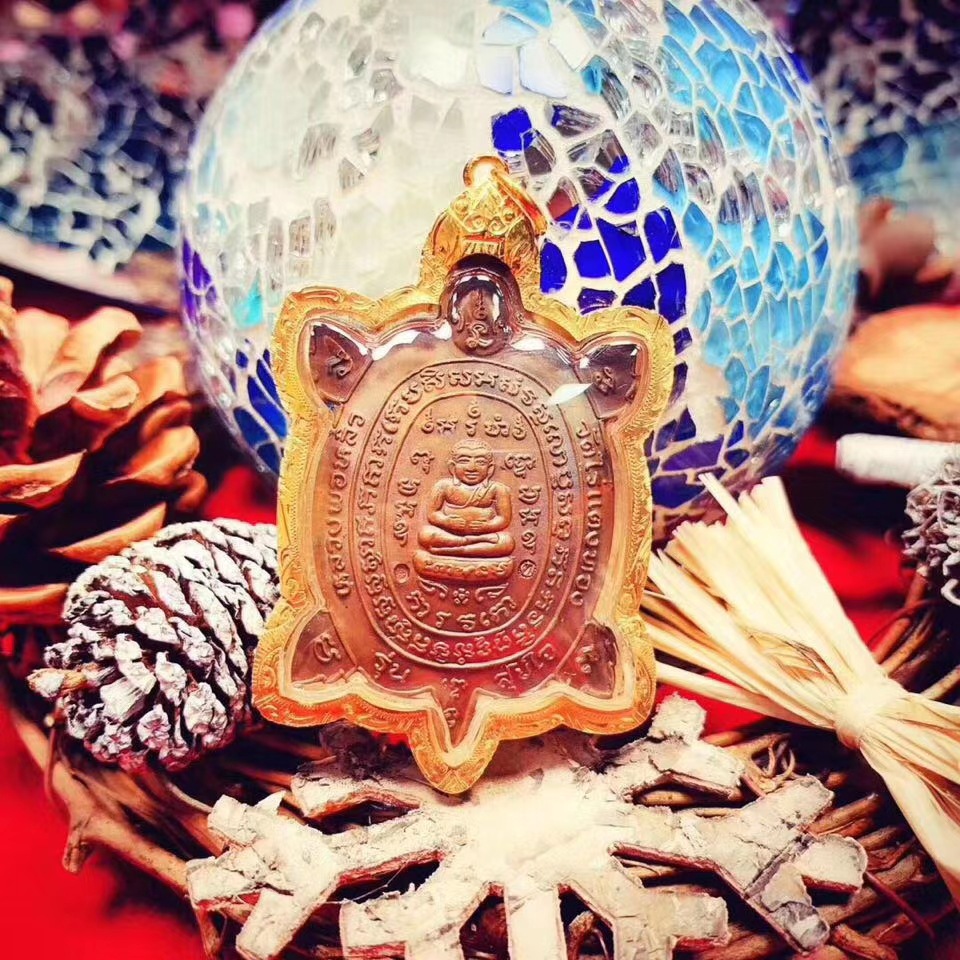 泰国佛牌真品 龙婆柳2537年 招财龟 d卡 纯金外壳