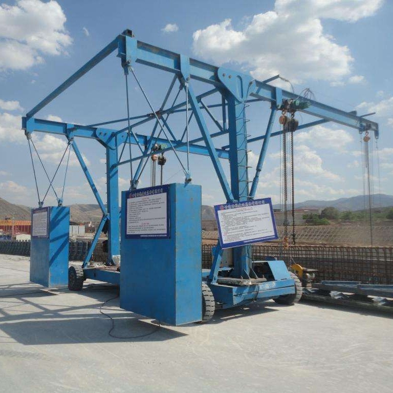 河北供应 护栏模板安装台车 移动式模板台车