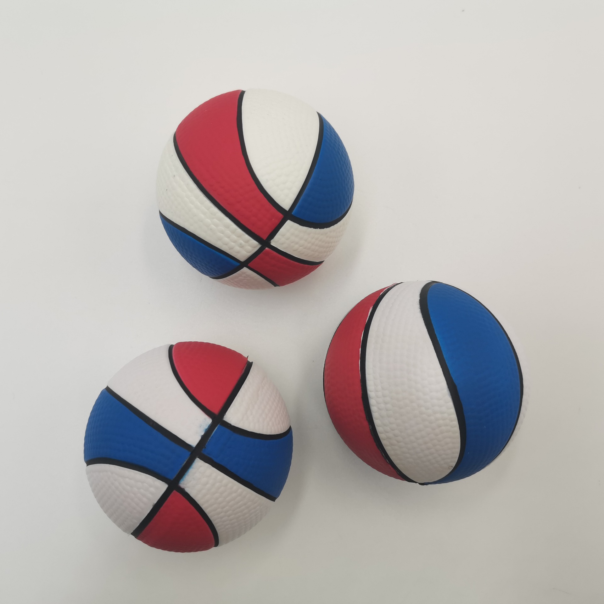 厂家直销库存63mmpu发泡海绵篮球 低价处理仅售1元 可马上出货