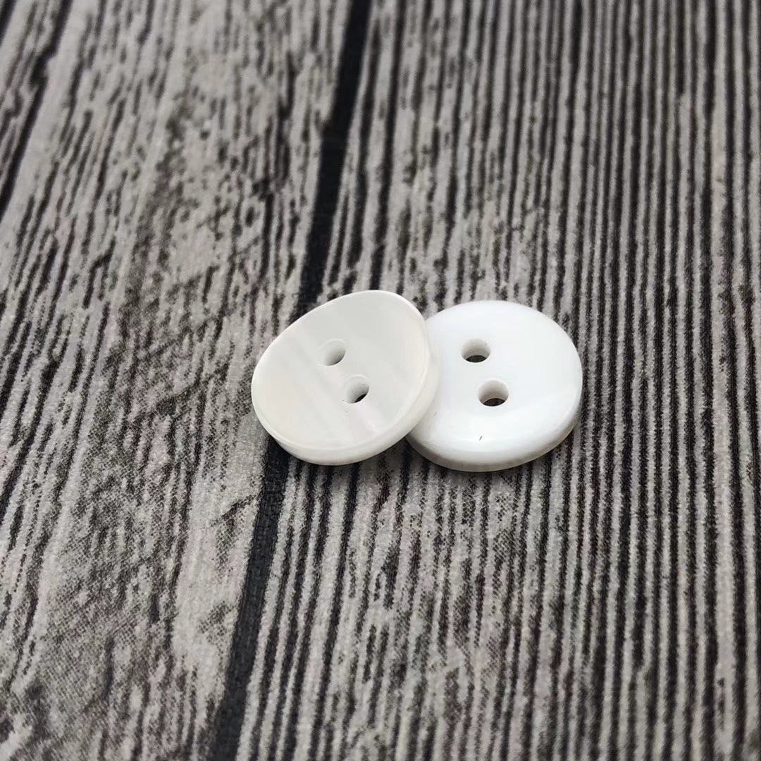 新款加厚仿贝壳衬衫纽扣 树脂仿贝壳钮扣 加厚细边衬衫扣子