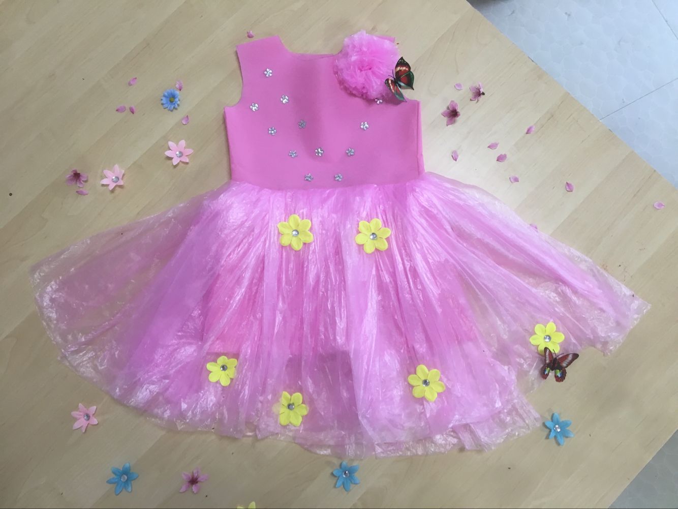 裙子女童环保衣服服时装秀塑料袋手工儿童幼儿园服装亲子手工