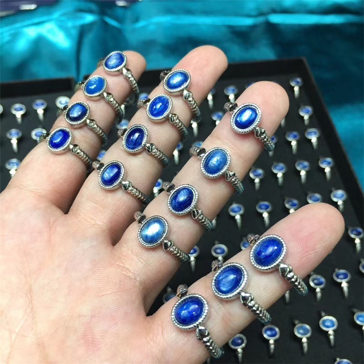 天然蓝晶石镶嵌戒指 戒面颗颗带眼粒粒闪佩戴大方跑量款女戒批发