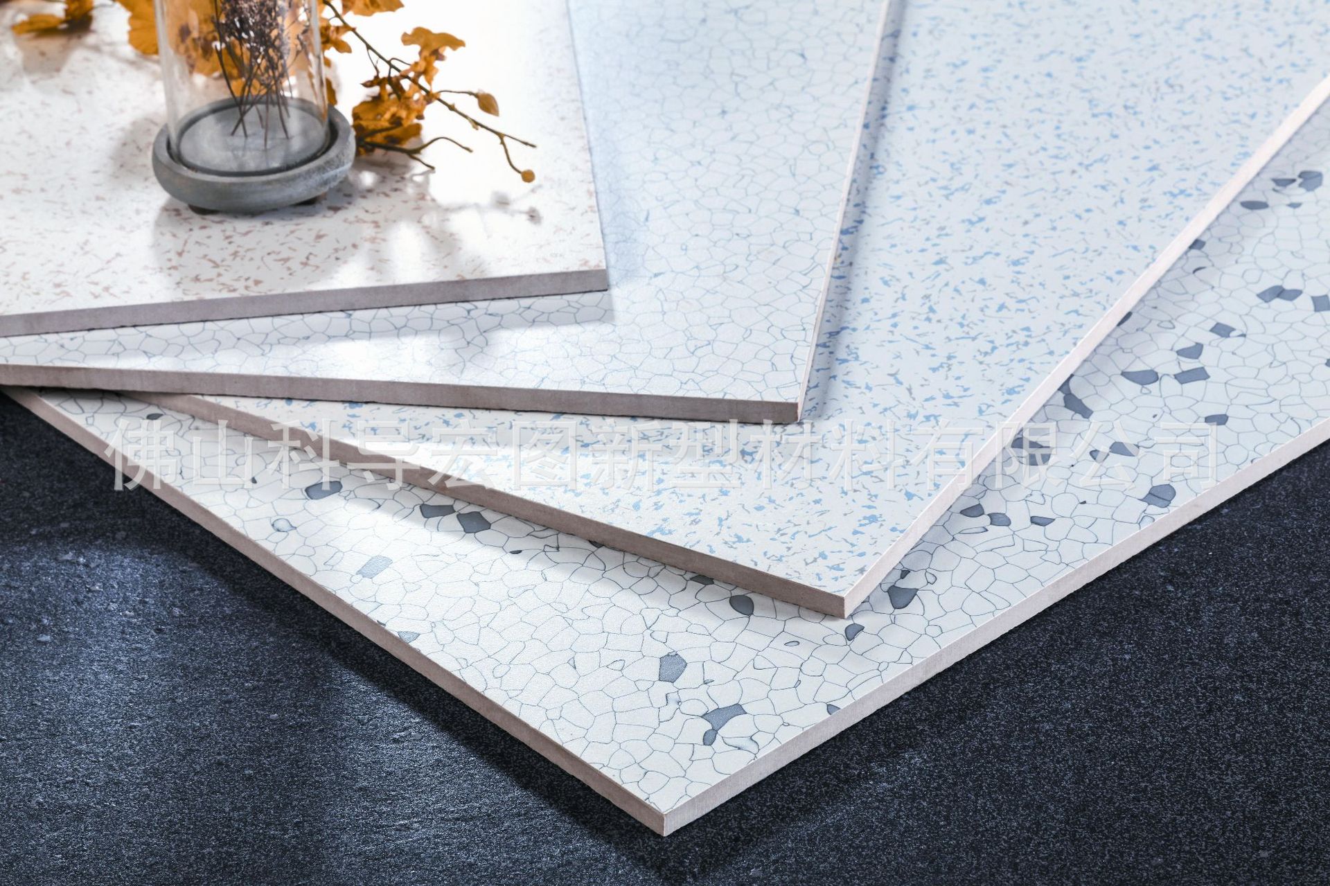 【科导防静电】小黄花防静电瓷砖 600 国标 全钢陶瓷防静电地板