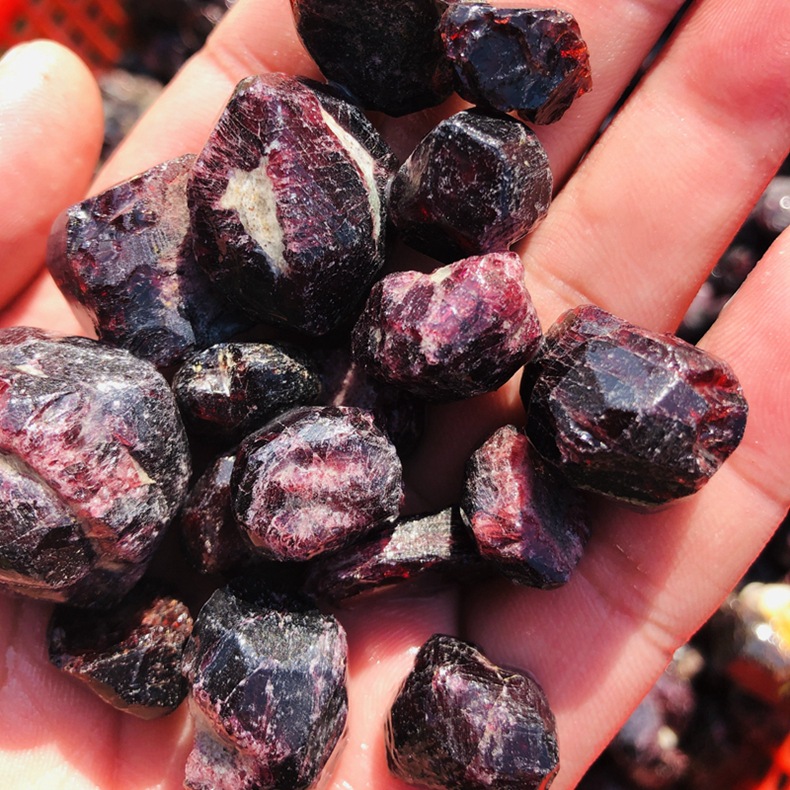 天然石榴石原石原矿毛料消磁碎石教学标本矿物晶体疗愈石