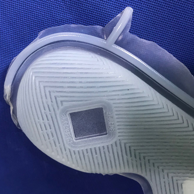 欧文3鞋底篮球鞋大底维修气垫莆田工厂欧文4科比系列詹姆斯系列库